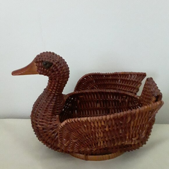 Wicker and Wood Duck by AVON - Picture 1 of 5